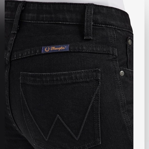 Wrangler Willow Mid Rise Boot Cut Ultimate Riding Jeans Black Womens Size 31x34 - Picture 5 of 11